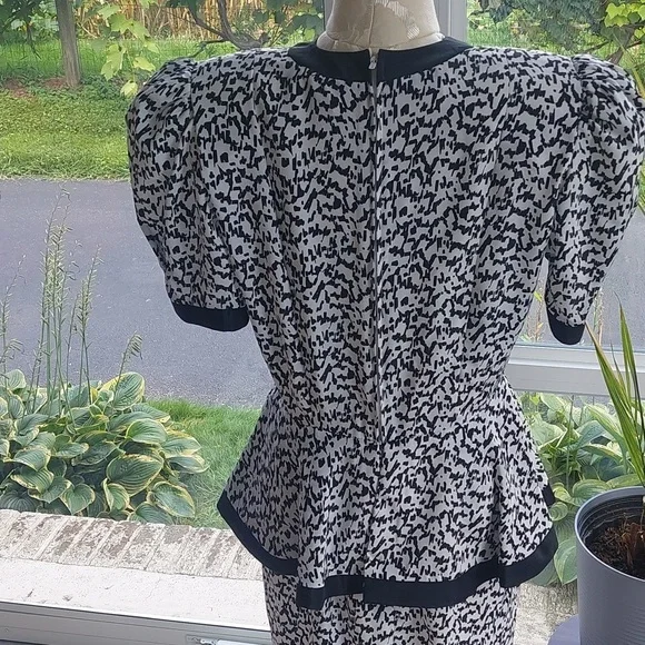 Liz Robert's 1980s Black and White with bow short sleeve Dress size 8 - Picture 6 of 10
